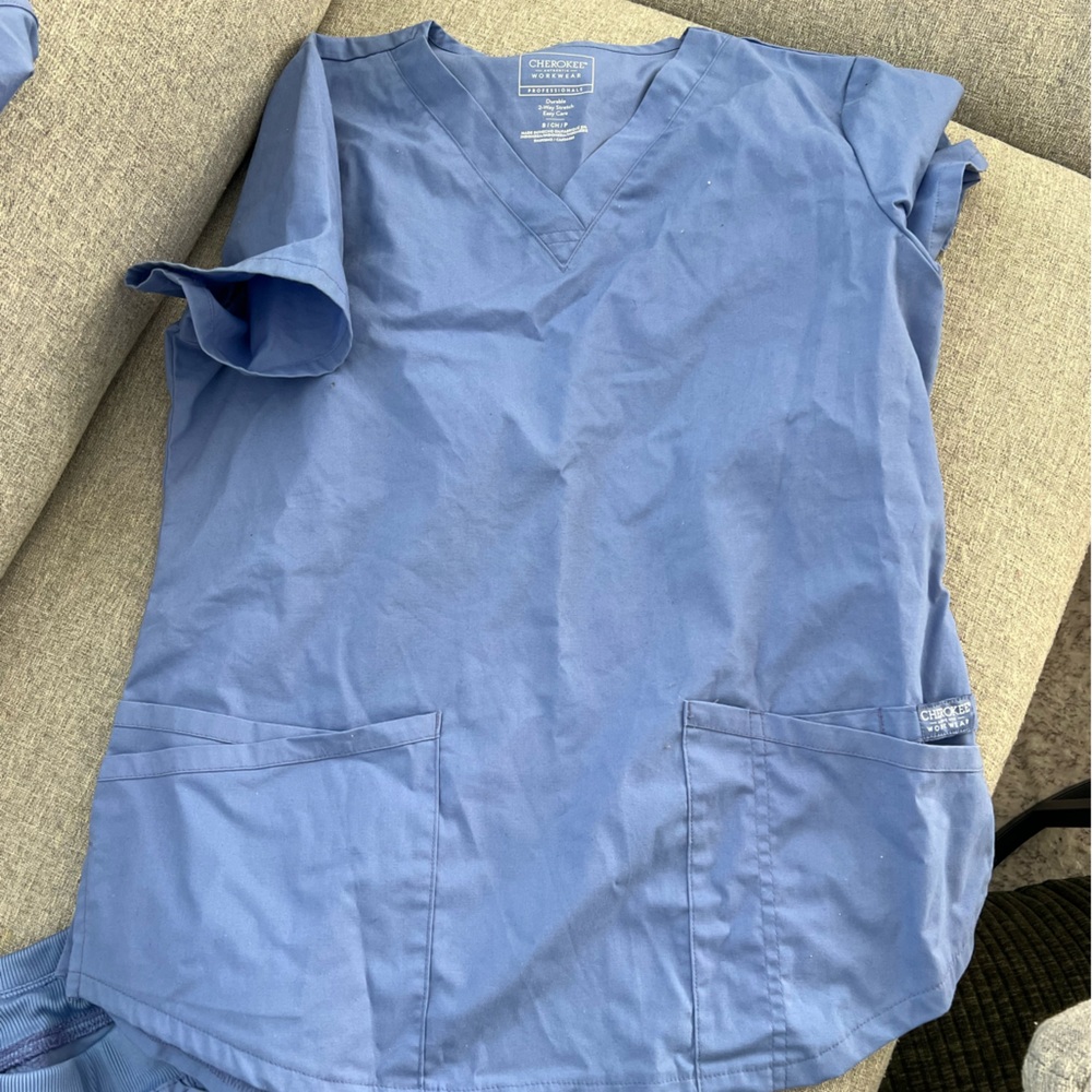 Scrubs !! - Picture 3 of 5